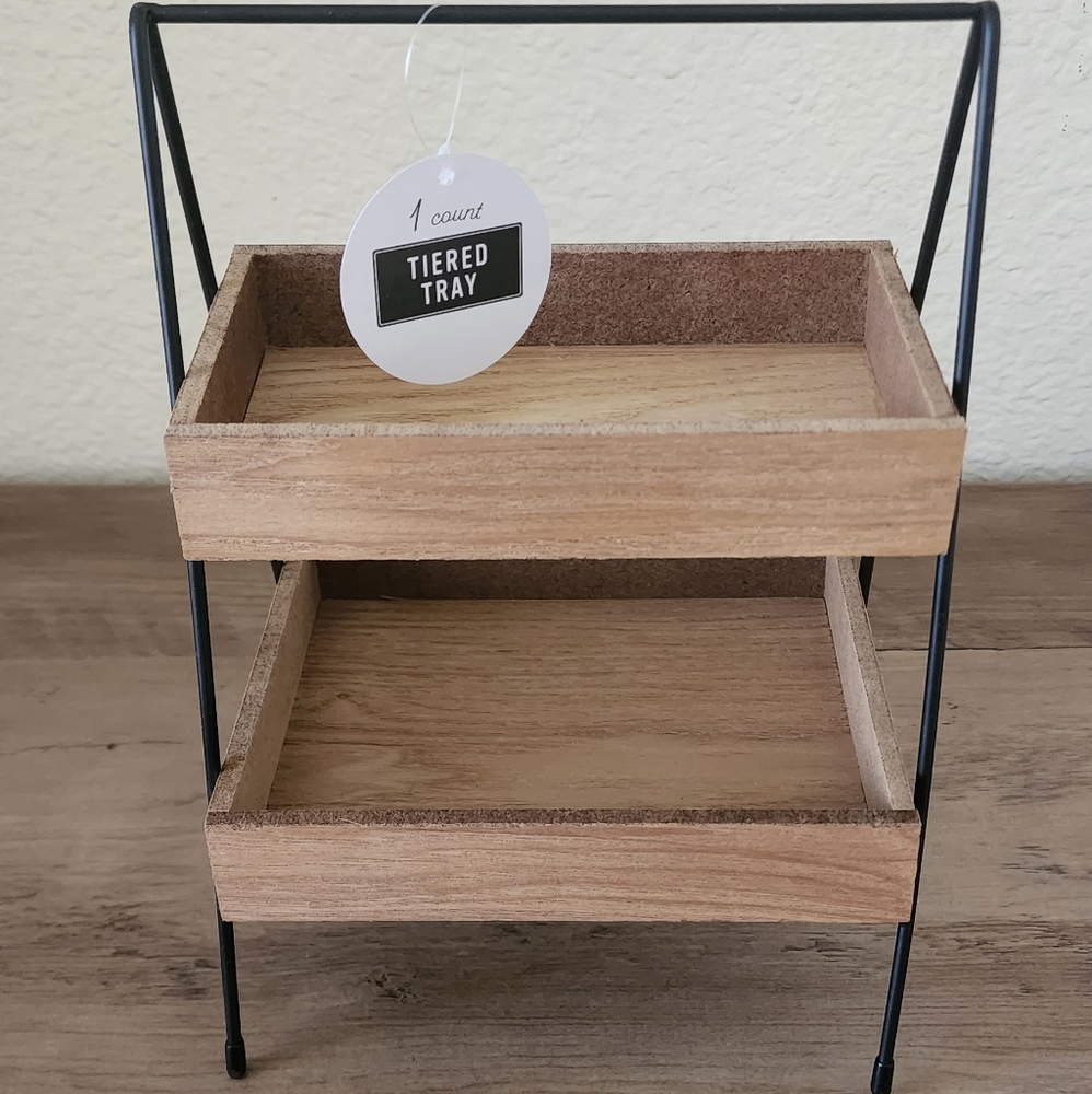 Tier tray